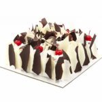 White and Black Forest Cake (1kg)